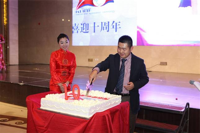 佛山活動策劃公司，佛山演出公司，企業(yè)年會策劃，公司年會節(jié)目