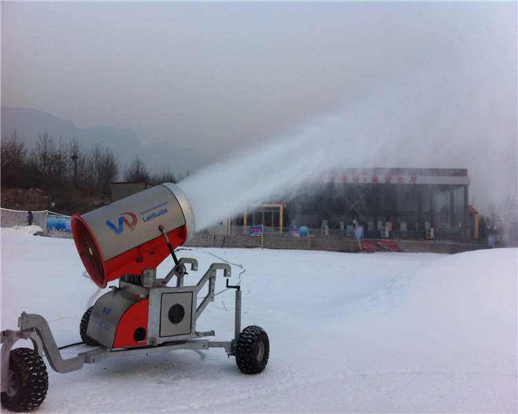 造雪機(jī)(圖1)