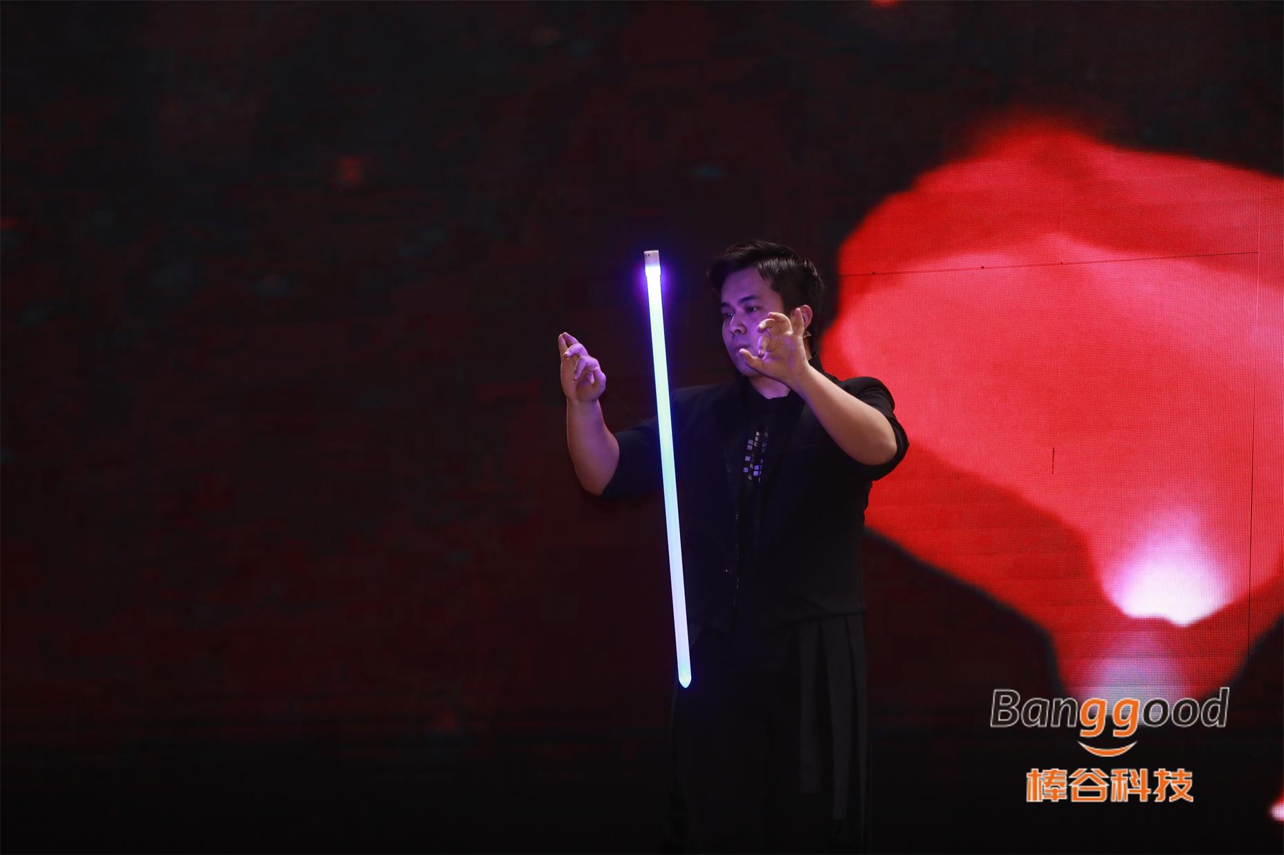 ?？谟颜x商業(yè)廣場十四周年慶典(圖4)