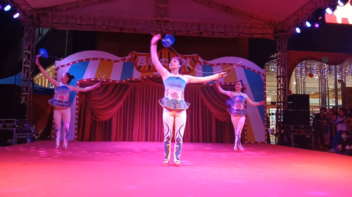 深圳茂業(yè)廣場(chǎng)-吾領(lǐng)大馬戲(圖3)